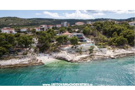 Apartmaji Domic Trogir Hrvaška