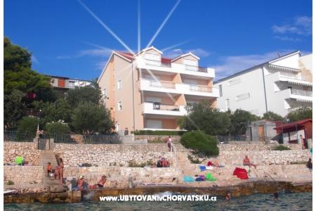 Apartmaji Dominika Trogir Hrvaška