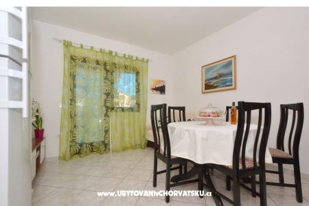 Apartmaji Marijana foto 2