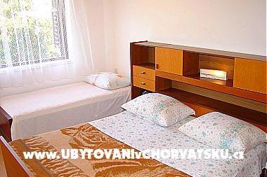 Apartmaji Natasa foto 2