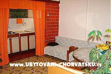 Apartmaji Natasa foto 3