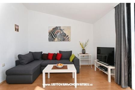 Apartmaji Tia foto 3