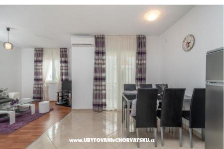Apartmaji Villa Jelena foto 3