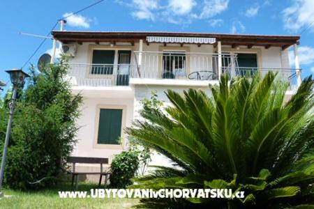 Apartmaji Zdravka Trogir Hrvaška