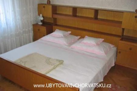 Apartmaji Toni foto 2