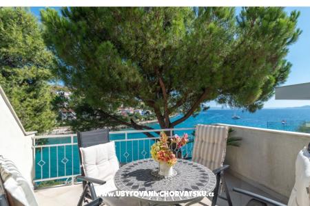 Elora Trogir Hrvaška