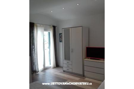Nena Trogir, Slatine foto 3