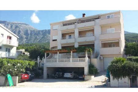 Apartmaji Stone  Tučepi  Tučepi Hrvaška