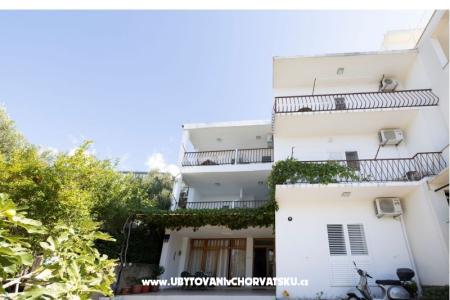 Apartmaji Marta Tučepi Hrvaška