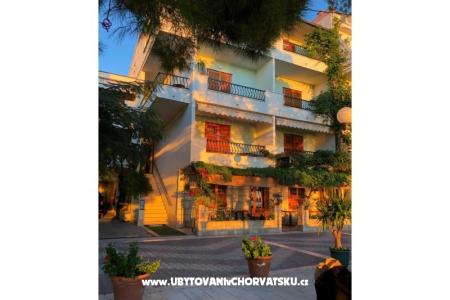Apartmaji Mihaljević-Olea Tučepi Hrvaška