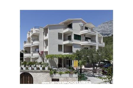 Apartmaji Suzana i Zlatan Tučepi Hrvaška