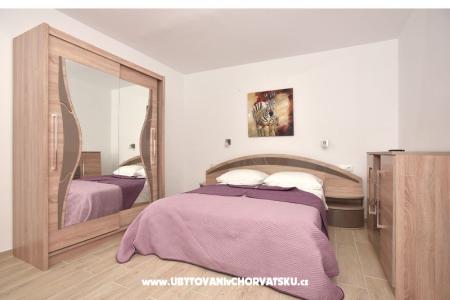 Apartmaji Villa Astrid foto 3