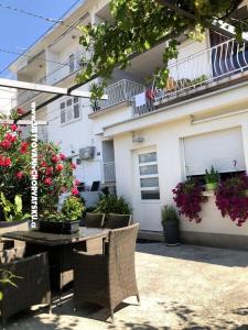 Apartmaji Zane Tučepi Hrvaška