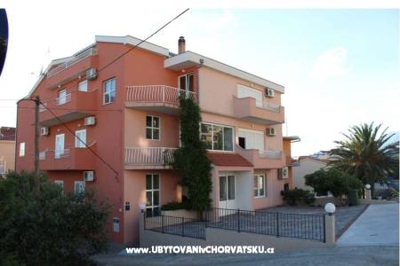 Apartmaji Šimić Tučepi Hrvaška