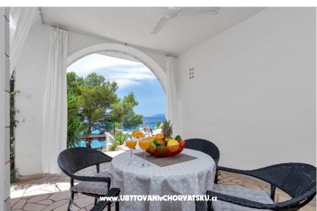 Beachfront Apartma NIVES foto 4