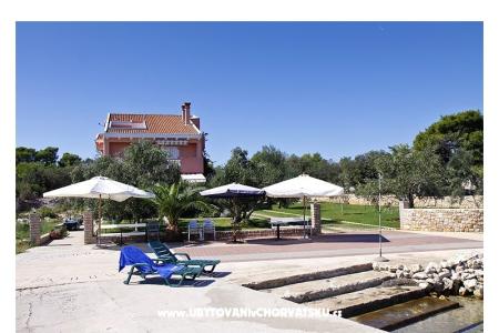 Apartmaji Benic foto 2