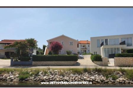 Apartmaji ENA foto 4