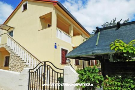 Apartmaji Rena otok Ugljan Hrvaška