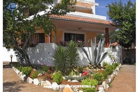 Apartmaji Mirjana foto 4