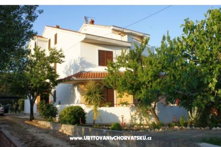 Apartmaji Mirjana foto 5