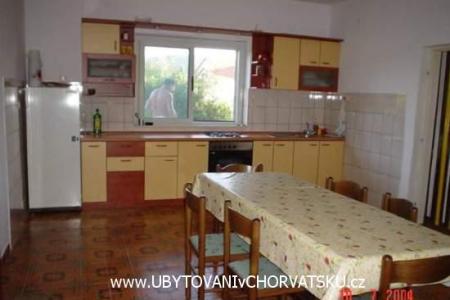Apartmaji Perutović foto 4