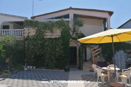 Apartma Vir otok Vir Hrvaška