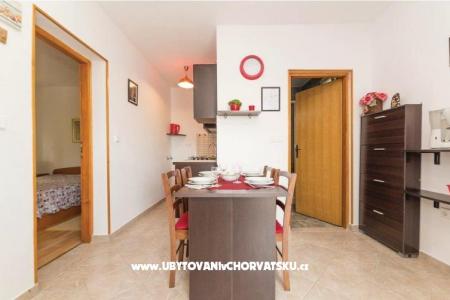 Apartmaji Aria otok Vir Hrvaška