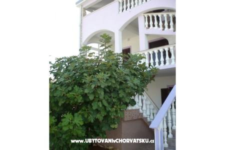 Apartmaji Boban foto 2