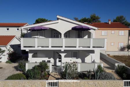 Apartmaji Fegeš otok Vir Hrvaška
