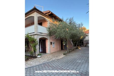 Apartmaji Katica foto 2