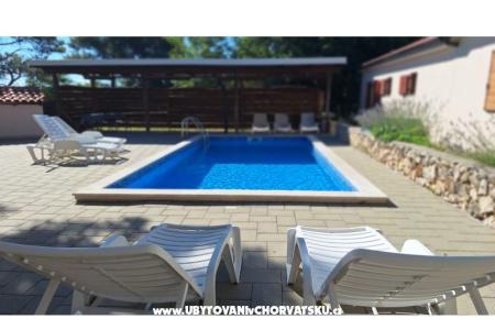 Apartmaji L&amp;R otok Vir Hrvaška