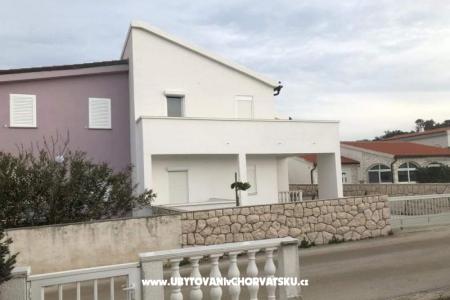 Apartmaji Vir otok Vir Hrvaška