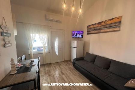 Apartmaji Kreć Lozice otok Vir foto 3
