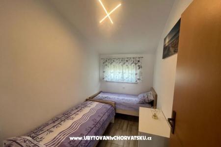 Apartmaji Kreć Lozice otok Vir foto 5