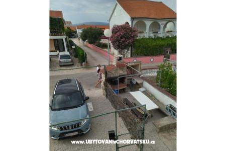 Apartmaji Oto Ivanka foto 5