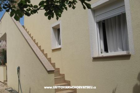 Apartmaji otok Vir foto 4