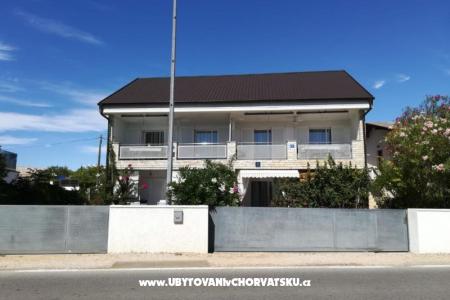 Apartmaji Sunce otok Vir Hrvaška