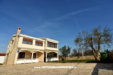 Apartmaji Magnolia foto 3