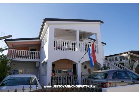 Apartmaji Karolina foto 4