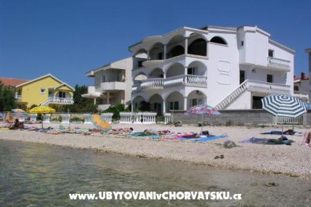 Villa MamaŠČ Barišić otok Vir Hrvaška