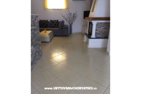 APARTMAN foto 3