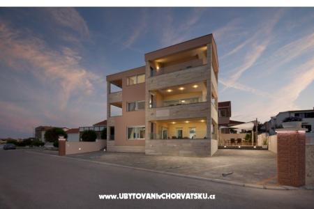 Villa Vista Royal otok Vir Hrvaška