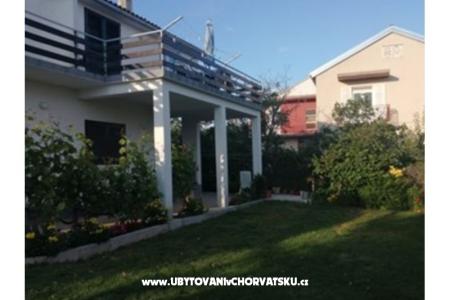 Apartmaji Birin Vodice Hrvaška