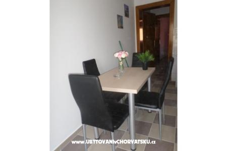 Apartmaji Bisserka foto 5