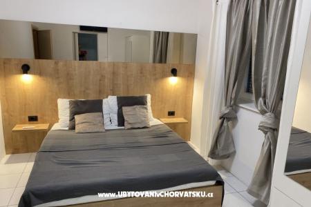 Apartmaji Blažic Vodice  Vodice Hrvaška