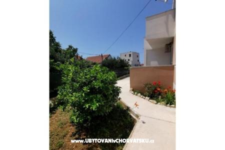 Apartmaji Ema i Roza foto 2
