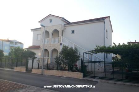Apartmaji Ivanović foto 2