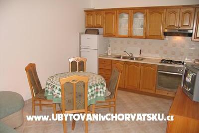 Apartmaji Jela foto 3