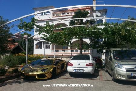 Apartmaji Krošelj Vodice Hrvaška