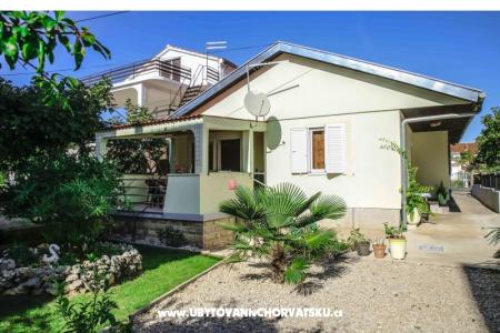 Apartmaji Pongrac – Vodice Hrvaška